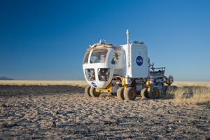 small-pressurized-lunar-rover
